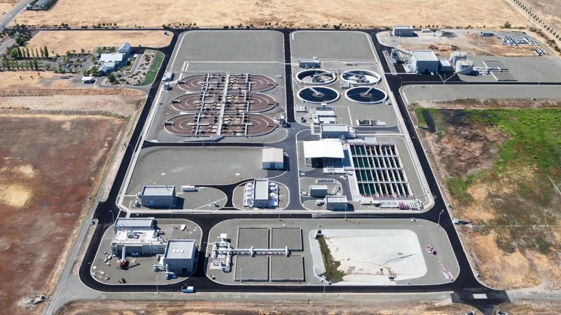 The Roseville City Council on Wednesday approved plans to enlarge the Pleasant Grove Wastewater Treatment Plant and install energy-recovery facilities.