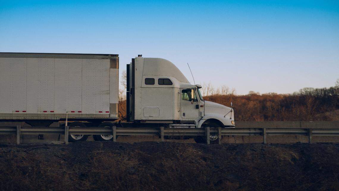 What Happens After a Commercial Vehicle Accident? A Deep Dive into Investigation and Recovery