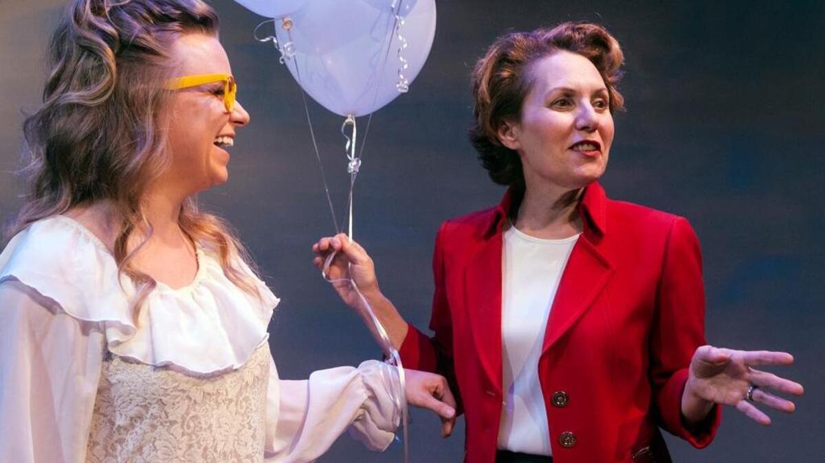 Amy Resnick, right, stars in “Blackberry Winter” at Capital Stage. Sara Lynn Wagner plays White Egret.