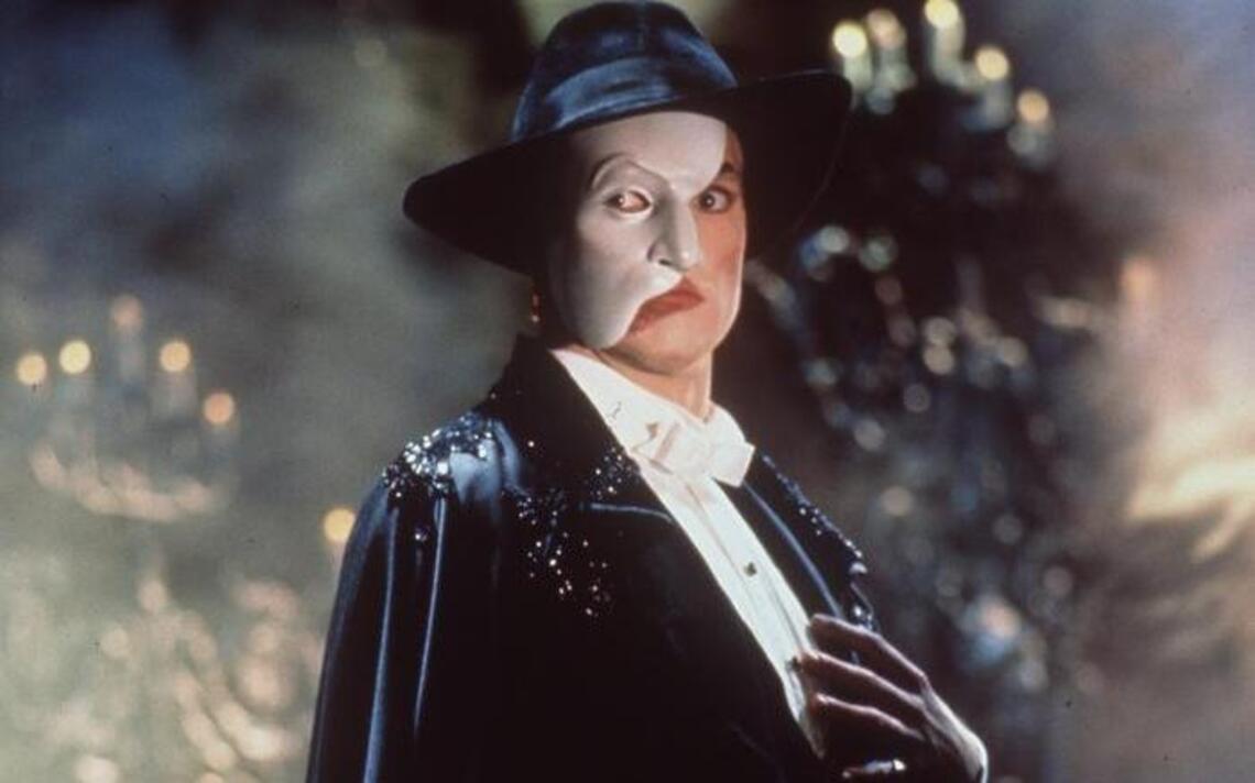 The chandelier will drop (again) in Sacramento and other ‘Phantom’ facts