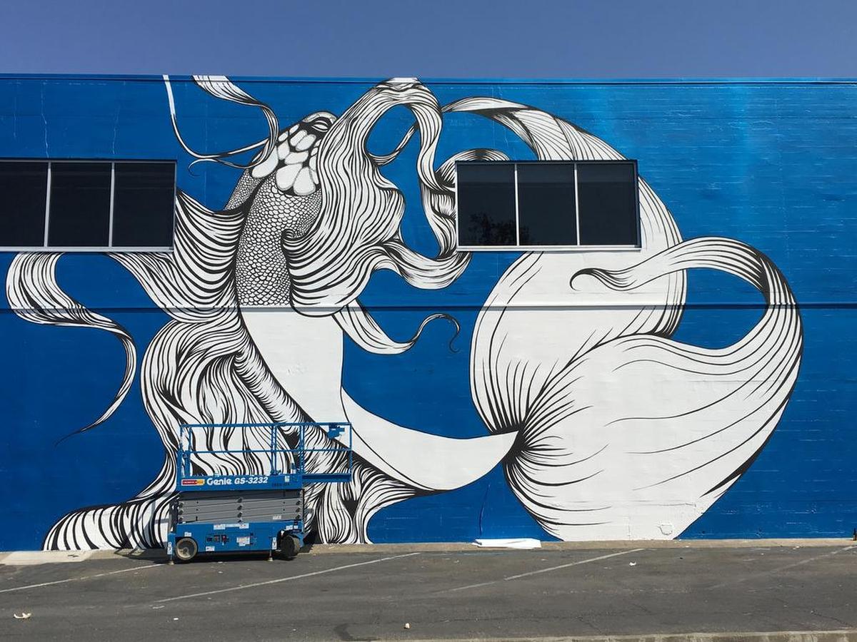 Mural by Maren Conrad on midtown MARRS Building.