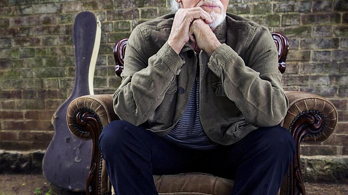 Kenny Rogers knows when to fold ’em
