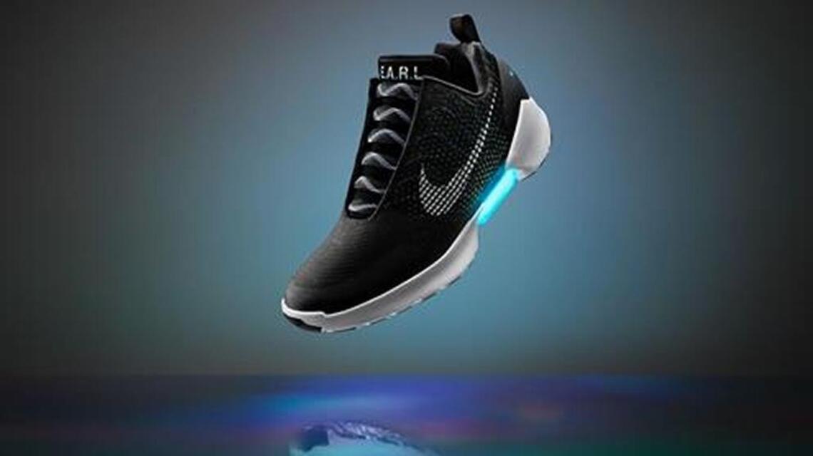 Nike self-lacing HyperAdapt shoes go on sale late November