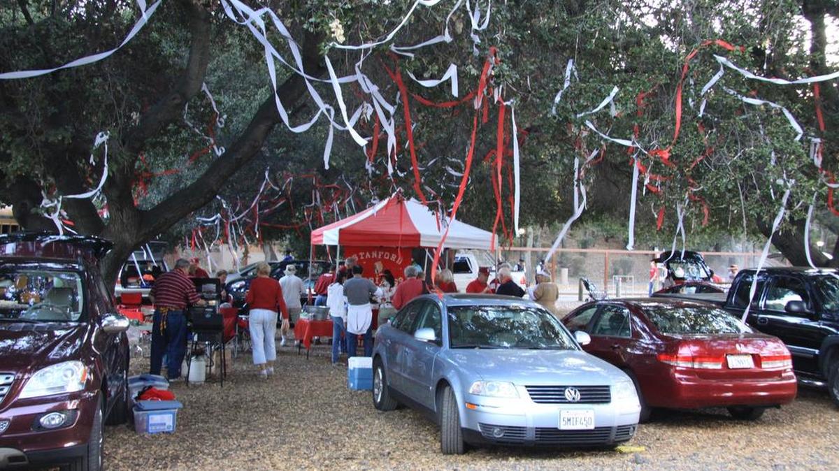 
For tailgaters looking for a scenic experience, Stanford is a great place to check out. The eucalyptus groves next to the stadium offer a picturesque experience to the fans. 
