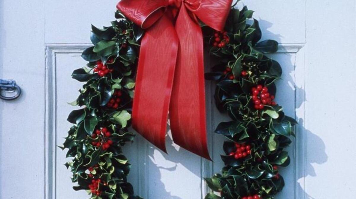 Learn how to make a Christmas-themed wreath this morning at Relles Florist in midtown.