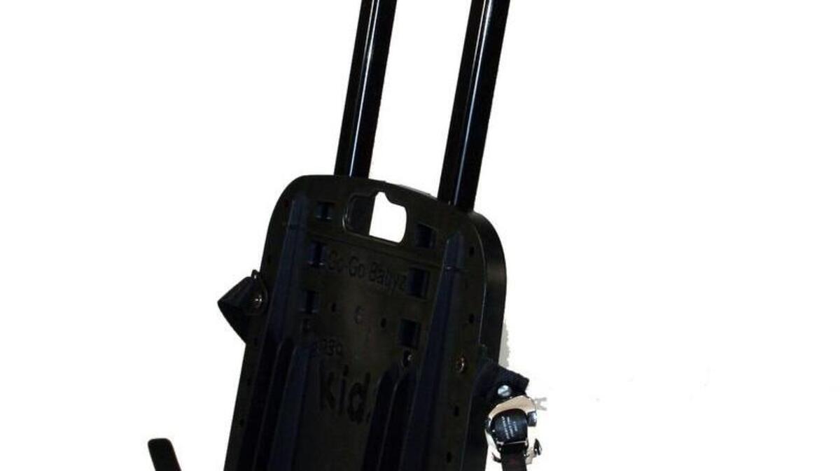 
The Gogo Kidz Travelmate solves the hassles of carrying a child’s car seat through airports. 
