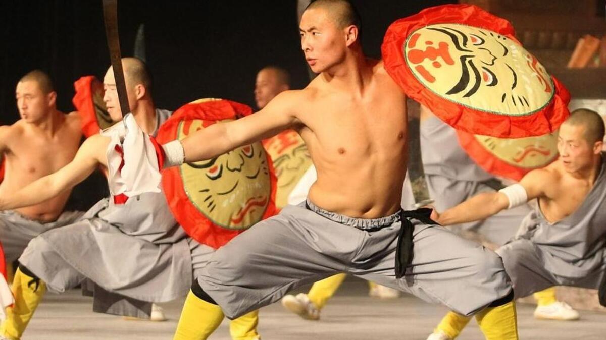 Shaolin Kungfu performers of the Martial Artists and Acrobats of Tianjin, PRC, under the direction of Qingli Guo, appearing September 15-17 at the Harris Center in Folsom.