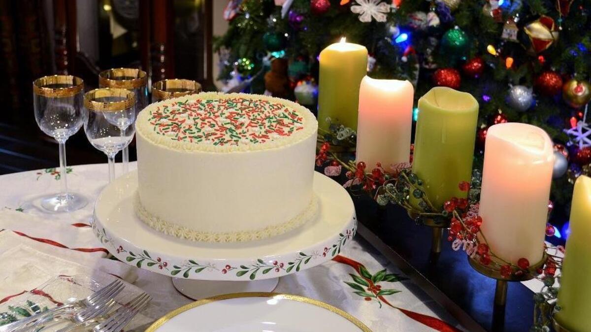 Eggnog cake