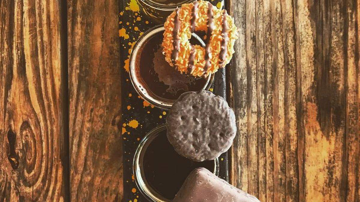 Beer and cookies? Such Girl Scout cookies as Lemonades, Caramel deLites, Thin Mints and S'mores can go surprisingly well with craft brews.