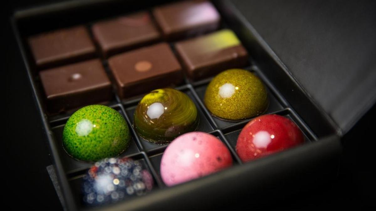 Trey Puur Chocolate for elegant sweets for Valentine’s Day.