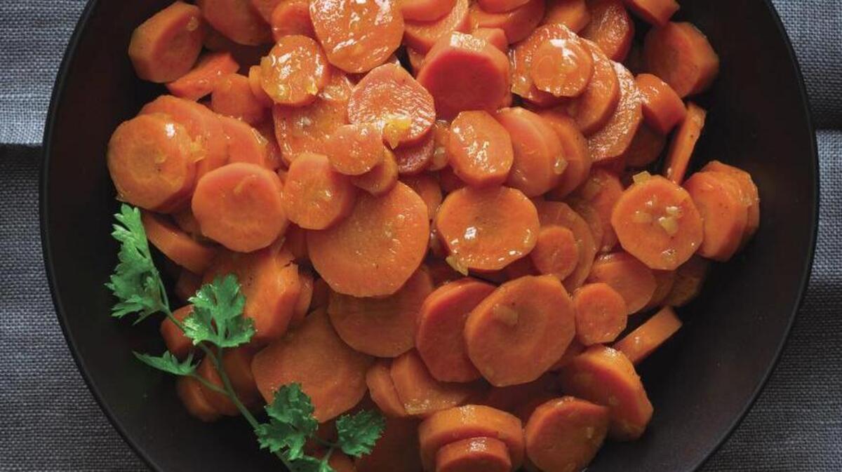 Maple glazed carrots would be an ideal vegetable dish for Thanksgiving.