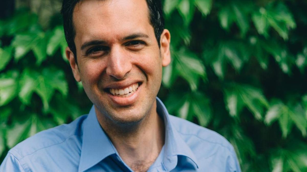 Author Daniel Stone, a UC Davis alumnus, discovered how one man changed the way America eats through the introduction of thousands of fruit and vegetable varieties.