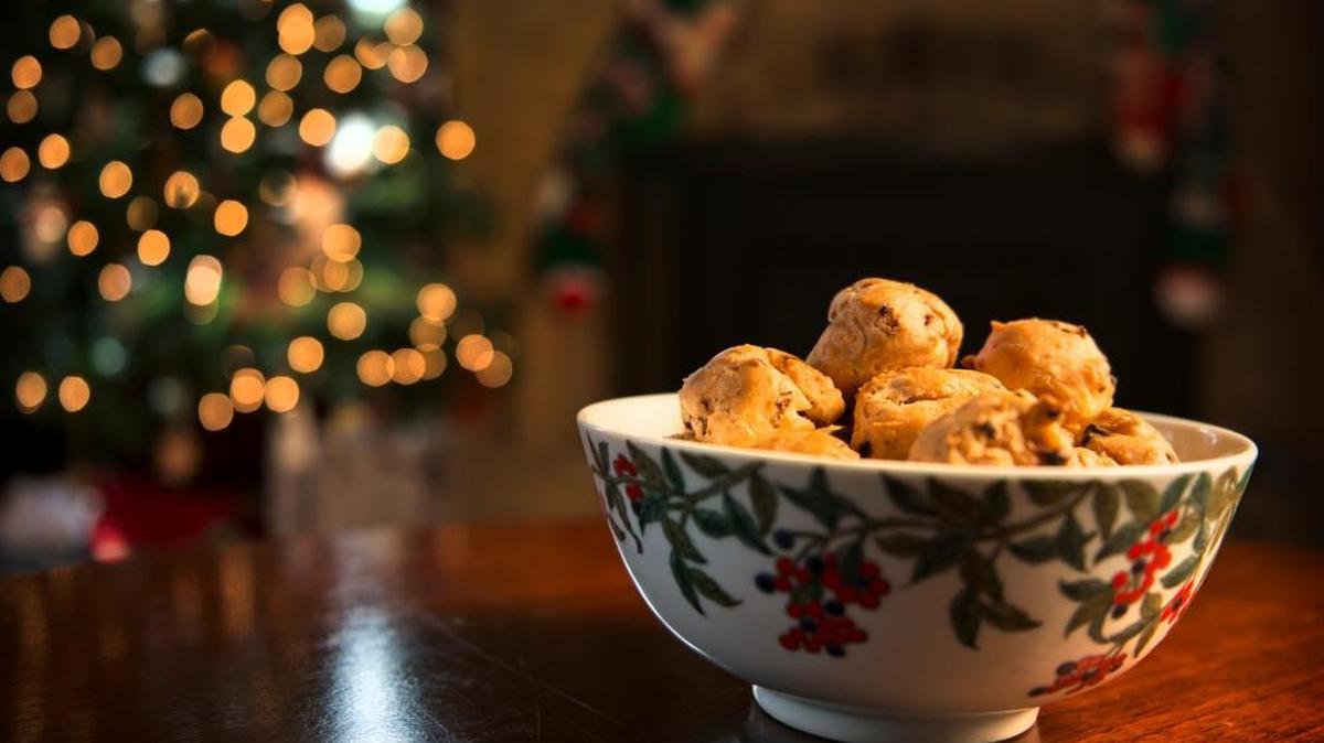 Bacon and shallot cheese puffs, a holiday appetizer created by Kate Washington, can be frozen ahead and reheated at party time.