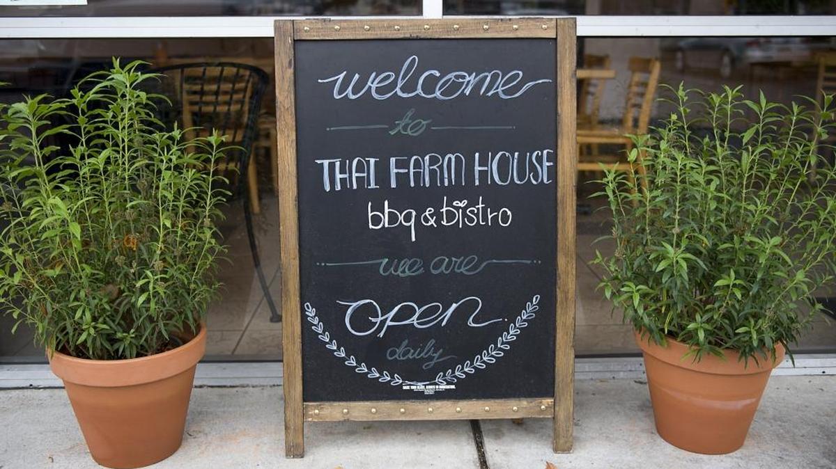 An entry sign welcoming guests at Thai Farm House in Sacramento on Jan. 2, 2018.