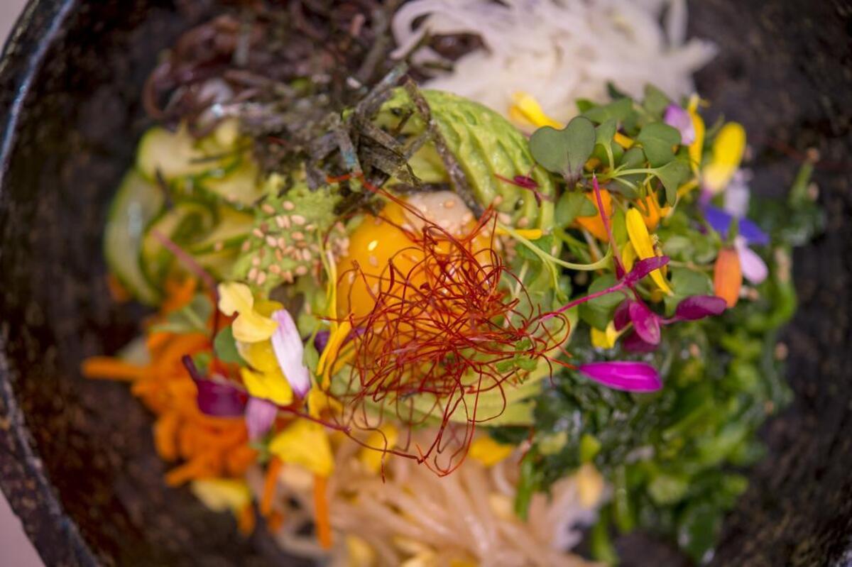 Stone pot bibimbap