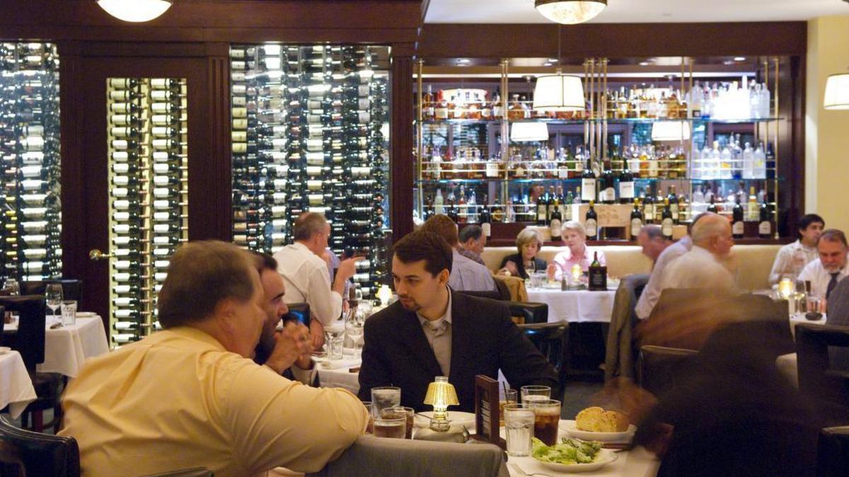 The dining area of Morton’s in Sacramento.