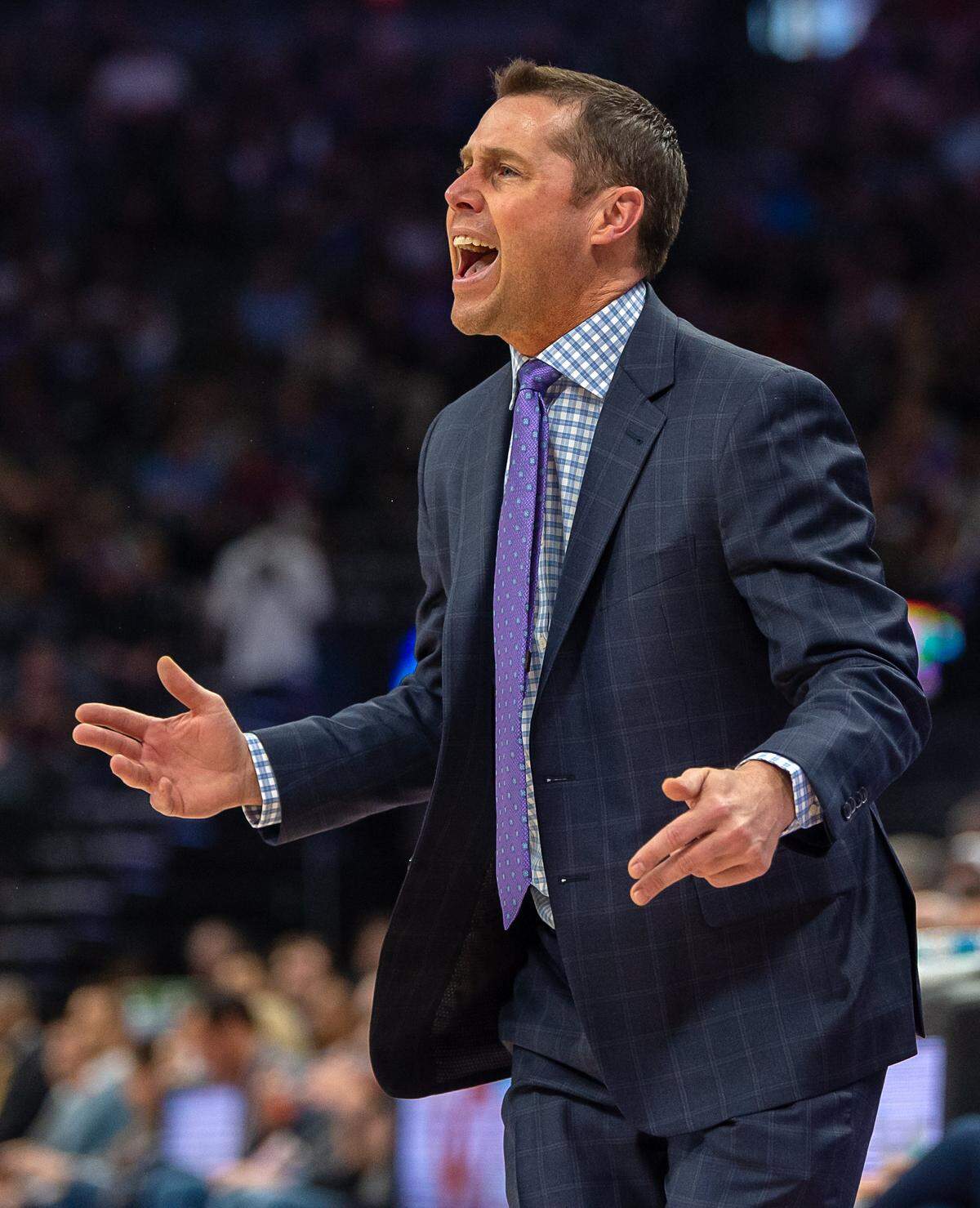 Sacramento Kings coach Dave Joerger shouts during a game against the Cleveland Cavaliers at Golden 1 Center in 2019.