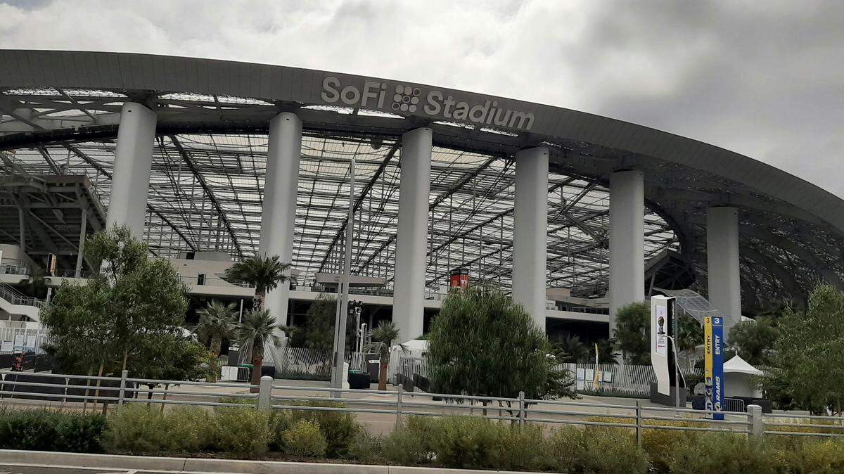 A 19-year-old man seen swimming in a lake outside SoFi Stadium in Inglewood was later found dead, California police say.