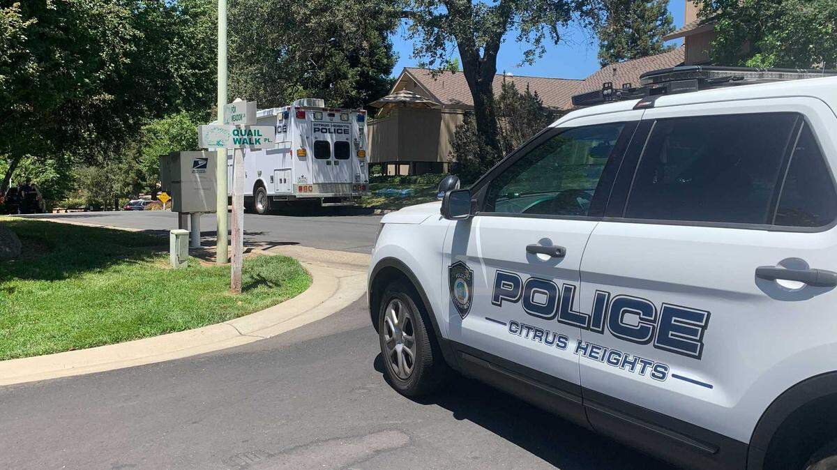 Citrus Heights police and mental health counselors are negotiating with an armed man in the area of Fox Meadow Lane and Heritage Meadow Lane on Wednesday.