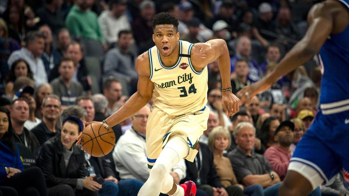 Milwaukee Bucks forward Giannis Antetokounmpo (34) runs down the court, Friday, Jan. 10, 2020, during the first half of the game against the Sacramento Kings at the Golden 1 Center