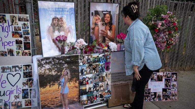 Loved ones gather at vigil to mourn teens killed in Sacramento County crash
