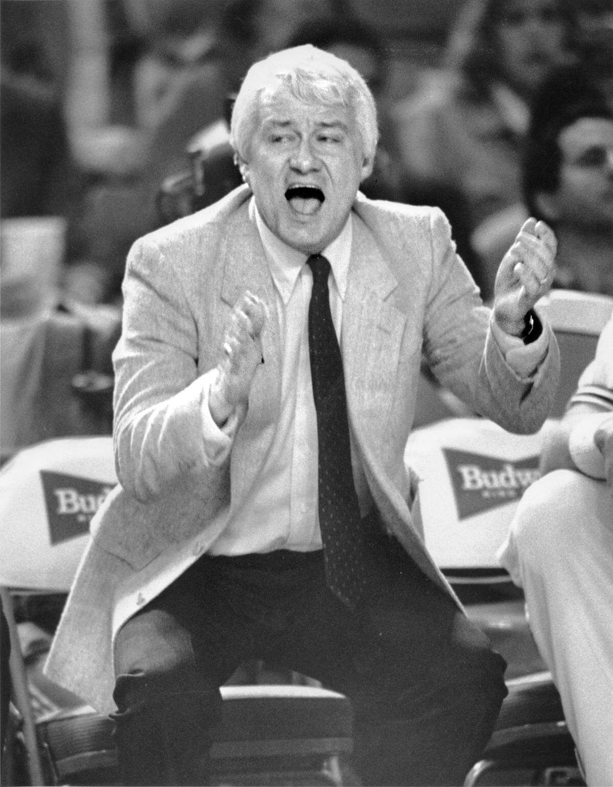 Coach Jerry Reynolds does his best to encourage the Sacramento Kings in the first quarter against the Los Angeles Lakers on Feb. 10, 1987, in his first game after being named interim coach. 