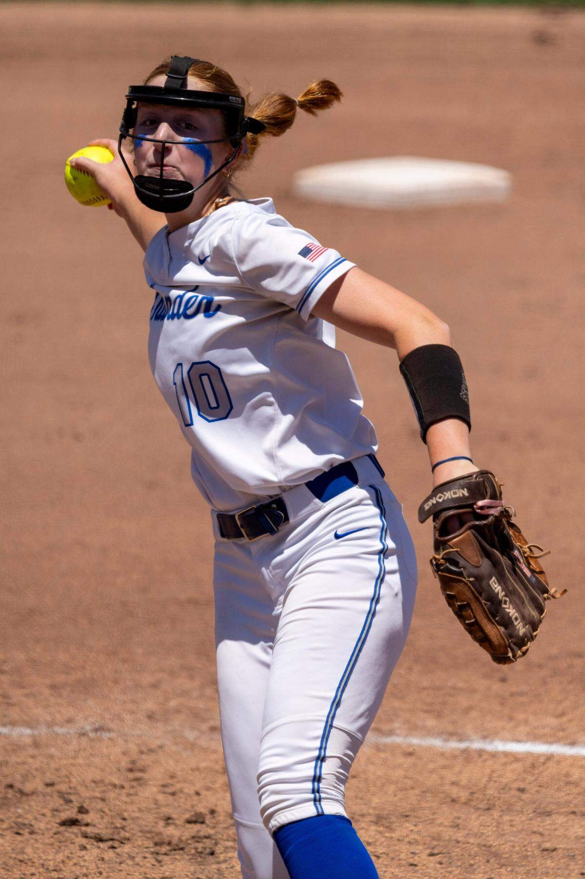The Rocklin Thunders’ Payton Prior pitches during the 2025 CIF Sac-Joaquin Section Division II championship softball game against the Whitney Wildcats at Sacramento State.