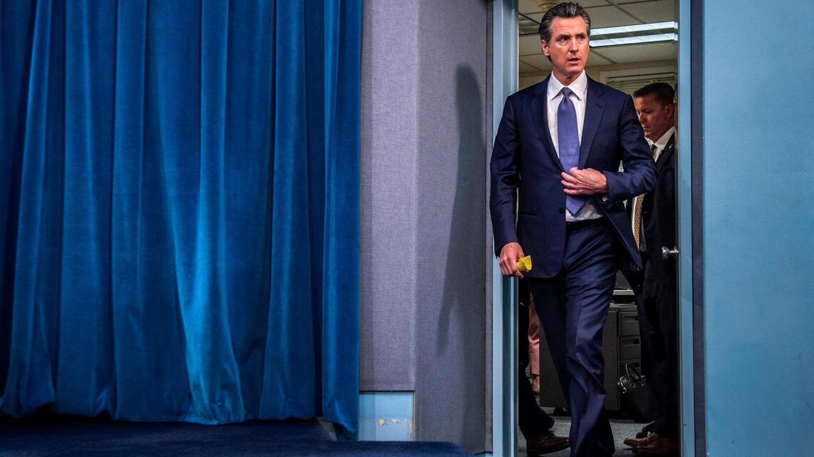 In coronavirus crisis, Gavin Newsom is California’s president. And he’s being tested