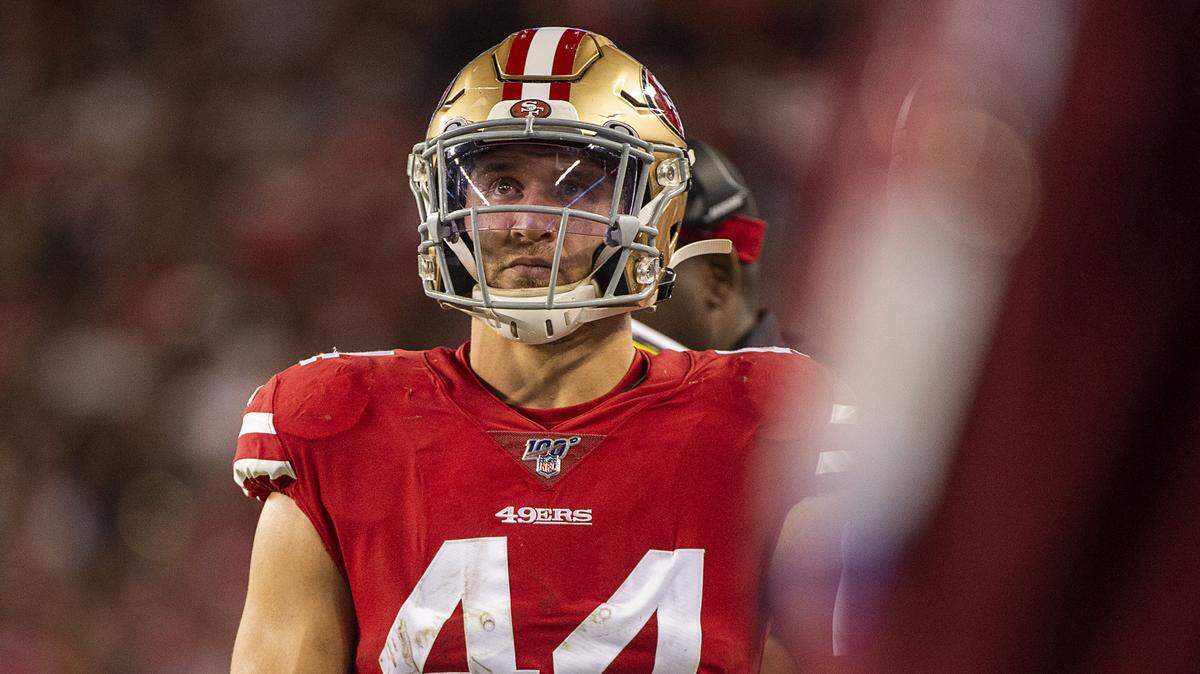 San Francisco 49ers fullback Kyle Juszczyk (44) looks at the scoreboard during a game against the Cleveland Browns at Levi’s Stadium on Monday, October 7, 2019 in Santa Clara, Calif.