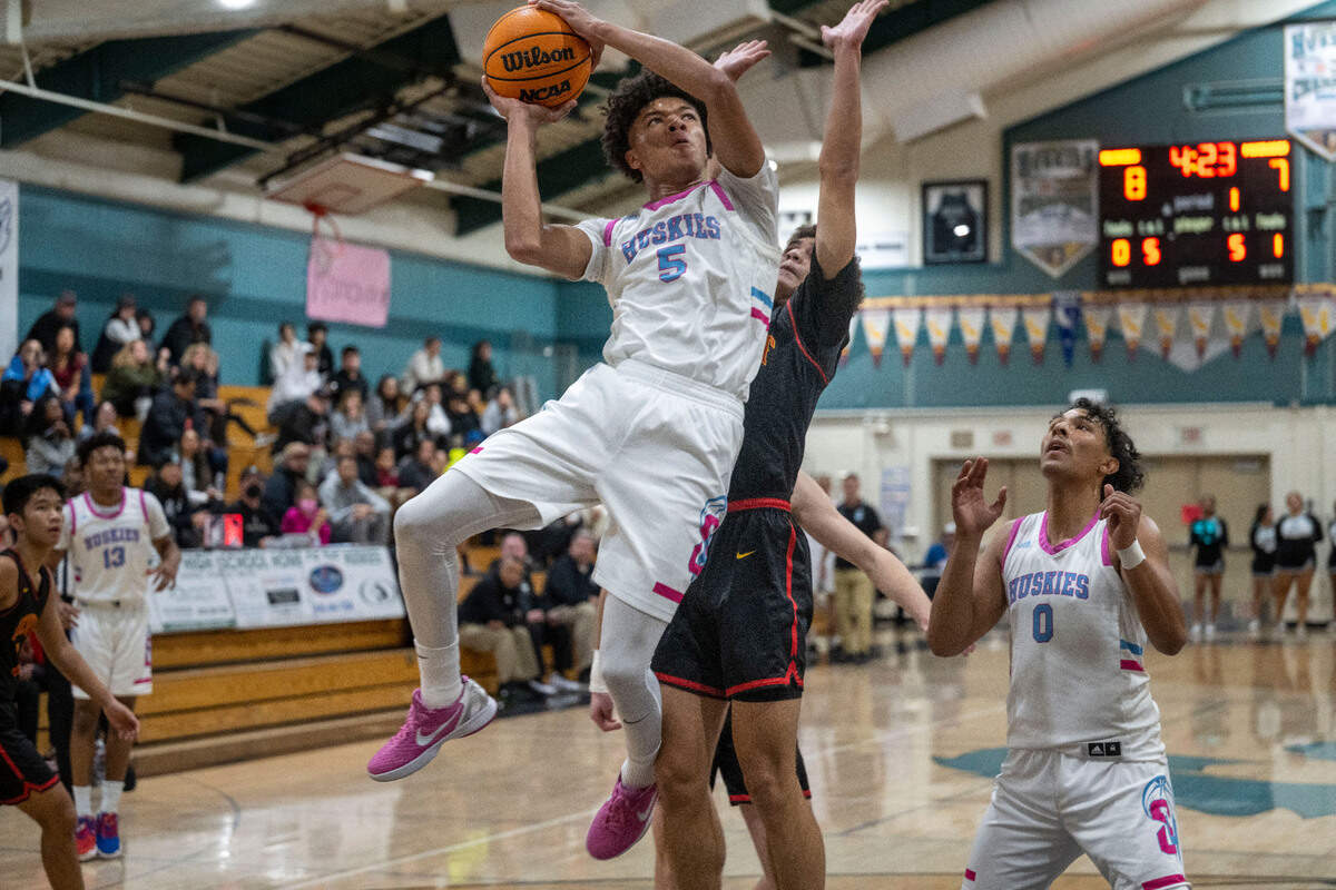 Sheldon’s Jaden Spears goes up for a basket in the first half of a Delta League basketball game against Jesuit on Wednesday at Sheldon High School.