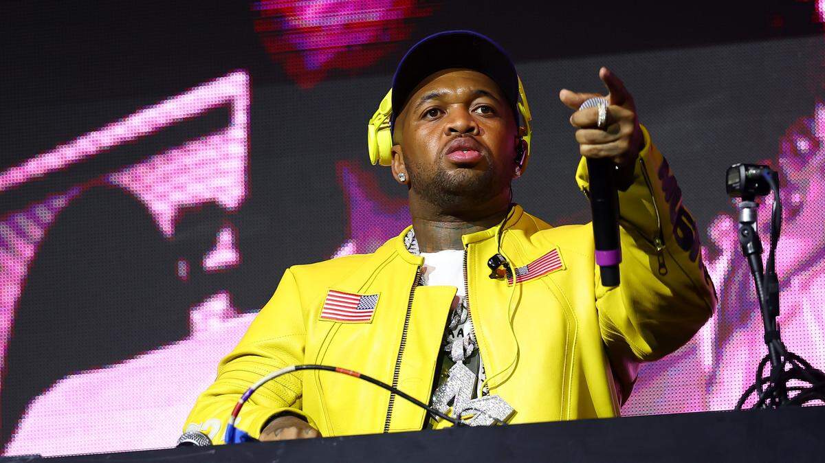 INDIO, CALIFORNIA - APRIL 20: (FOR EDITORIAL USE ONLY) Mustard performs at Sahara Tent during the 2025 Coachella Valley Music and Arts Festival on April 20, 2025 in Indio, California. (Photo by Arturo Holmes/Getty Images for Coachella)
