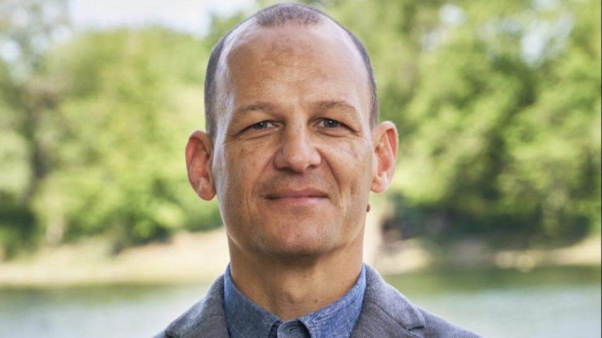 Kevin McCarty is the mayor of Sacramento. He served in the California State Assembly from 2014 to 2024 and authored AB 2927, California’s stand-alone personal finance graduation requirement.
