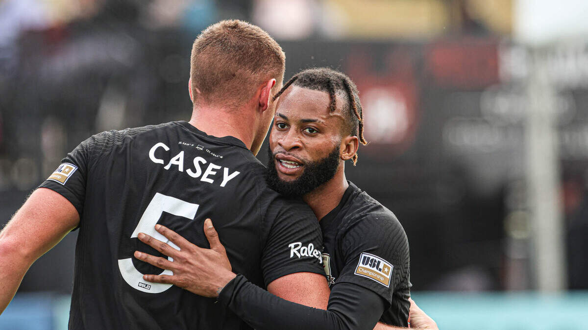 Maalique Foster celebrates a goal with teammate Dan Casey during Sacramento Republic’s 4-0 win Sunday, Sept. 18, 2022.