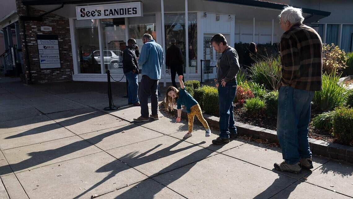 Californians still going out despite stay-at-home orders, tracking data shows