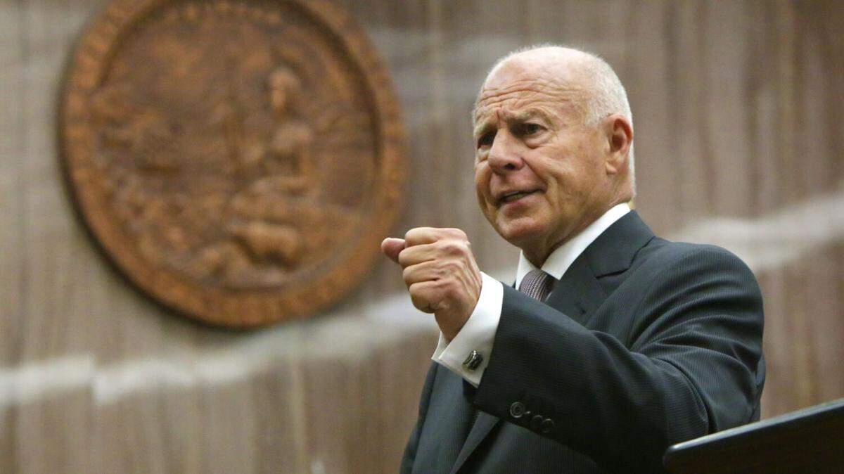 Plaintiff’s attorney Thomas Girardi presents closing arguments on June 26, 2014, in the trial of Bryan Stow’s lawsuit against former Dodgers owner Frank McCourt and Los Angeles Dodgers LLC. The San Francisco Giants fan alleges the franchise was negligent for not having enough security to prevent an attack on him by Dodger fans that left him in a coma.