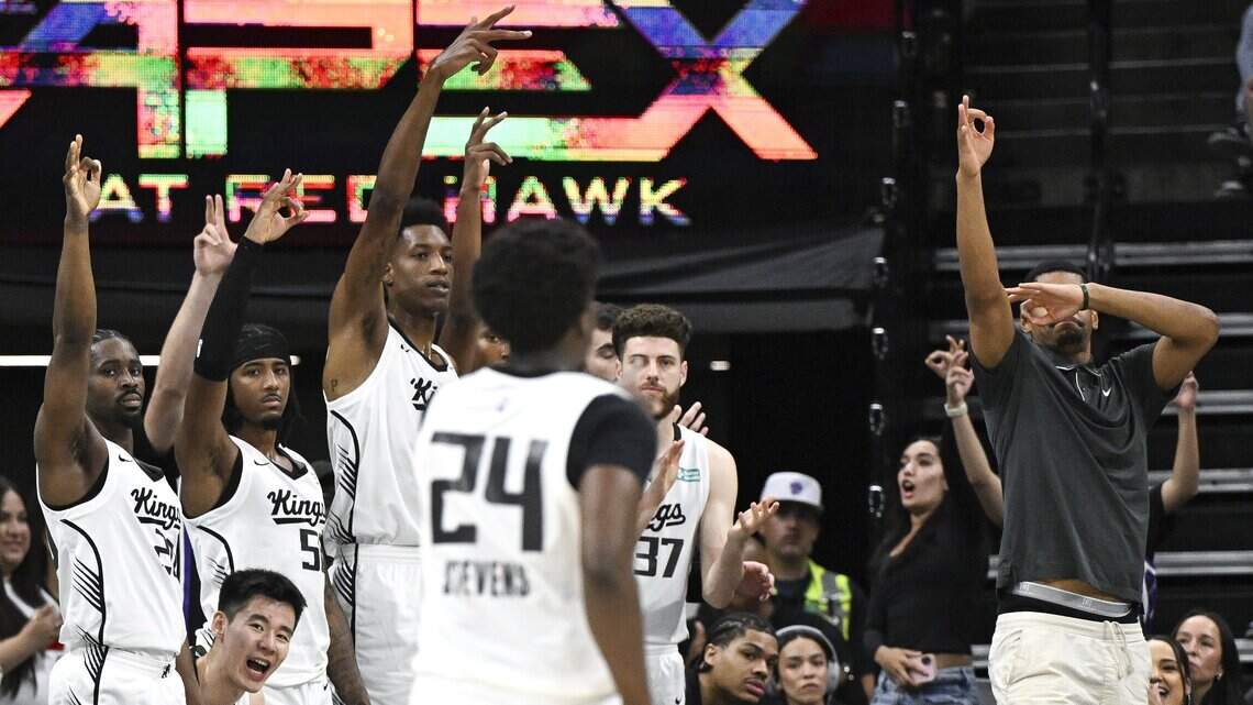 Kings top Warriors in California Classic with Acuff, Clifford and Cardwell out