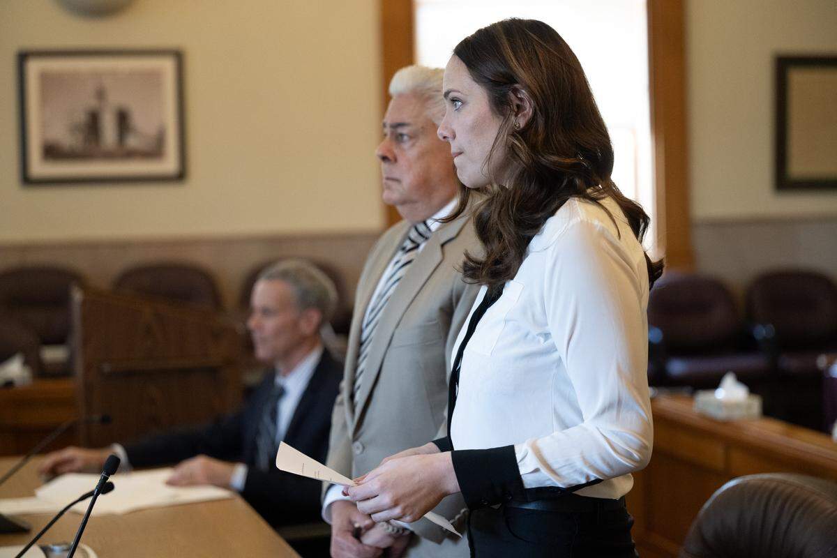 Samantha Scott reads a statement to the court with her defense attorney, Thomas Viloria, as she was sentenced to two years probation during a sentencing in Placer Superior Court in Auburn on Monday, March 16, 2026. Scott aided former Major League Baseball pitcher Daniel Serafini, who was convicted of shooting his wife's parents in their Lake Tahoe-area home.