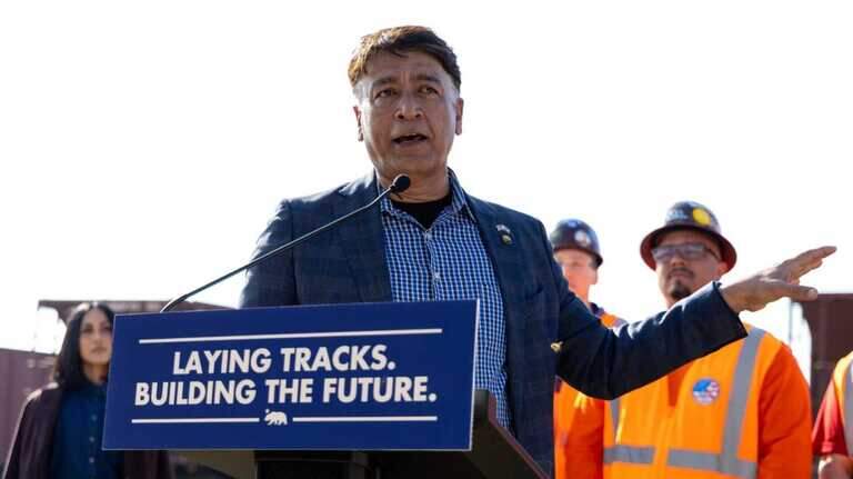 Watchdog: Consultants improperly billed High Speed Rail Authority for $700,000