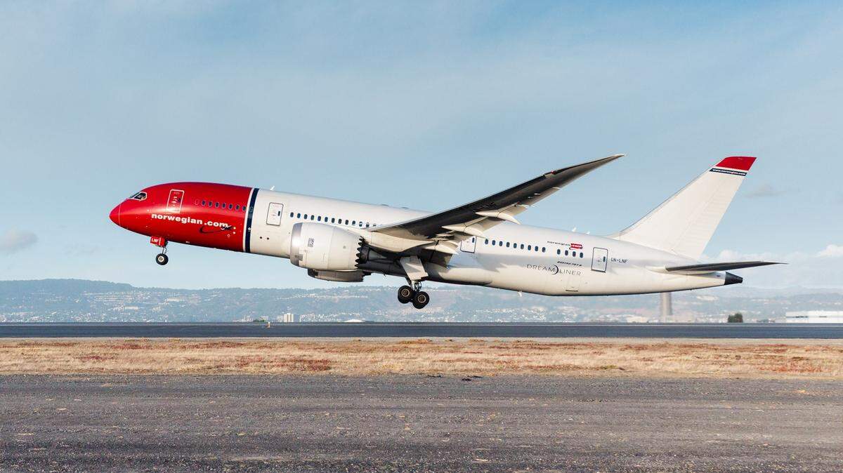 Oakland International Airport on Tuesday announced nonstop flights to Paris begin this week on low-cost Norwegian Air with some one-way tickets priced at $180.