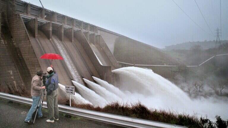 El Niño has surged into record waters. 11 charts and maps that show its strength