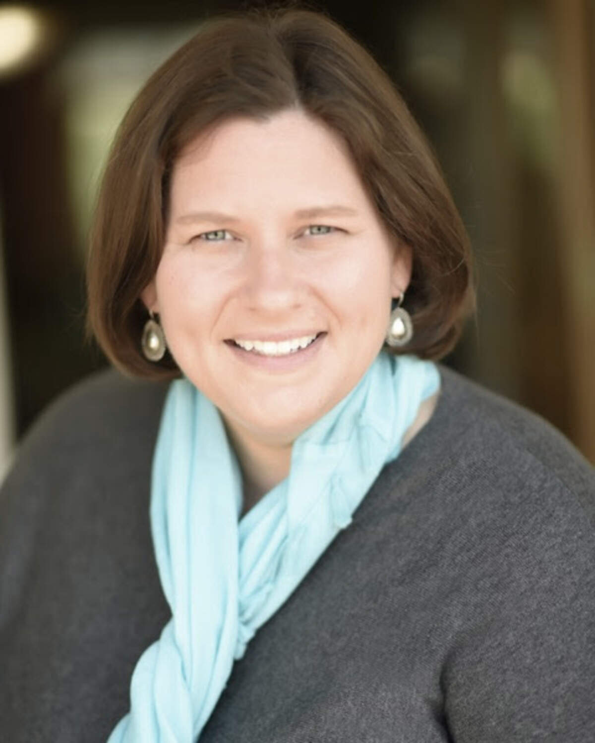 Elizabeth Hansburg is the co-founder and director of People for Housing OC, the Yes In My Backyard (YIMBY) organization in Orange County.