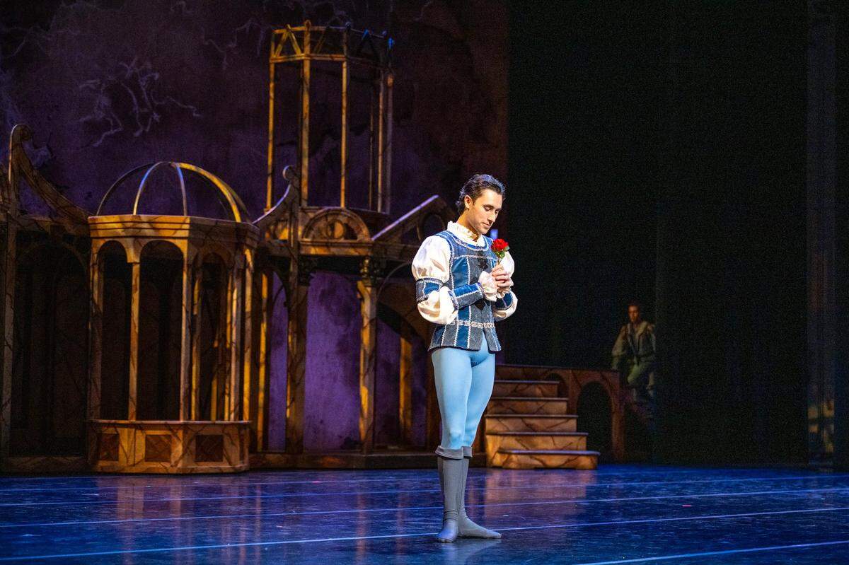 Wyatt McConville-McCoy of the Sacramento Ballet performs as Romero in “Romeo & Juliet” during a dress rehearsal Wednesday.