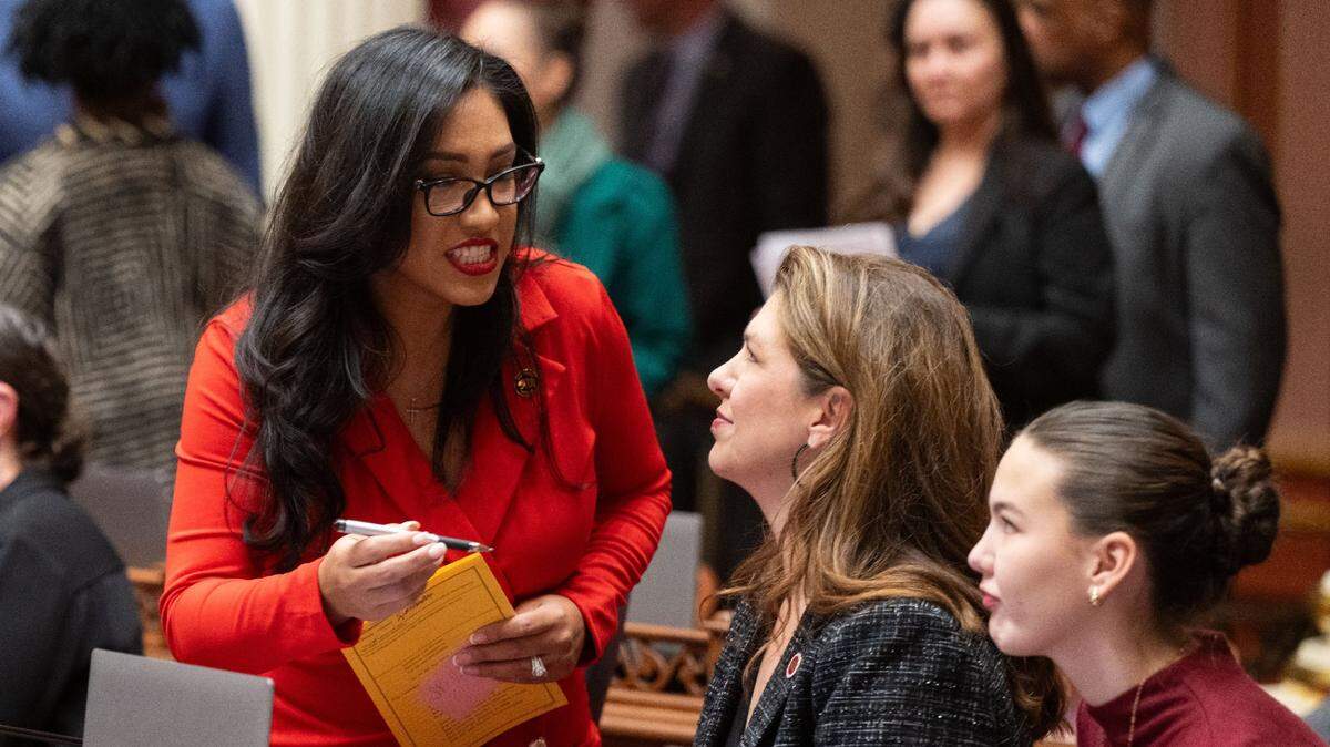 Newly elected state Sen. Suzette Valladares, R-Santa Clarita, left, speaks with new Sen. Megan Dahle, R-Bieber, during the first meeting of the legislative session on Monday, Dec. 2, 2024, at the state Capitol.