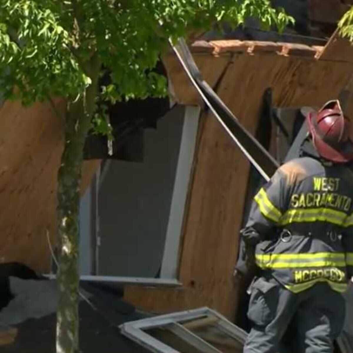 Shortly after 10:30 a.m. Sunday,residents called 911 to report an explosion at the Washington Courtyard apartments at 530 Seventh St. in West Sacramento.