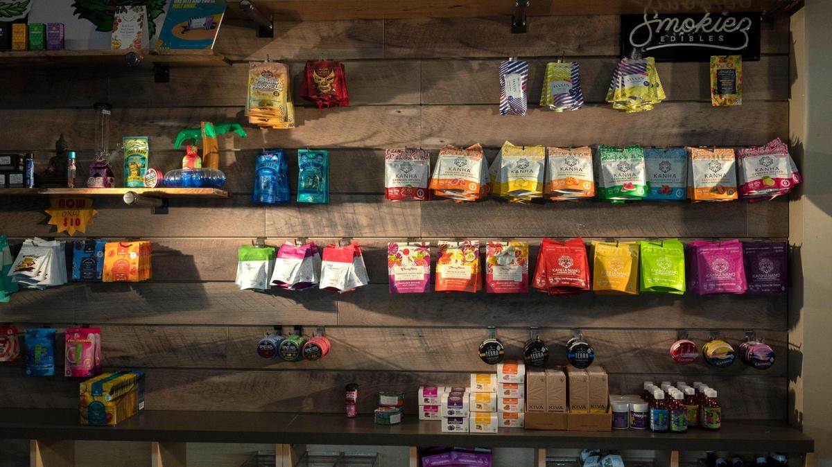 LCB and DFI are encouraging more cannabis retailers and their customers to engage in cashless transactions in order to reduce the risk of robberies.