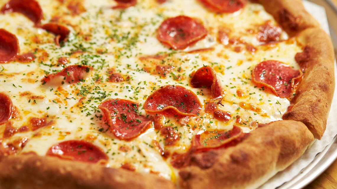 Mountain Mike’s Pizza opens on Golden Foothill Parkway in El Dorado Hills
