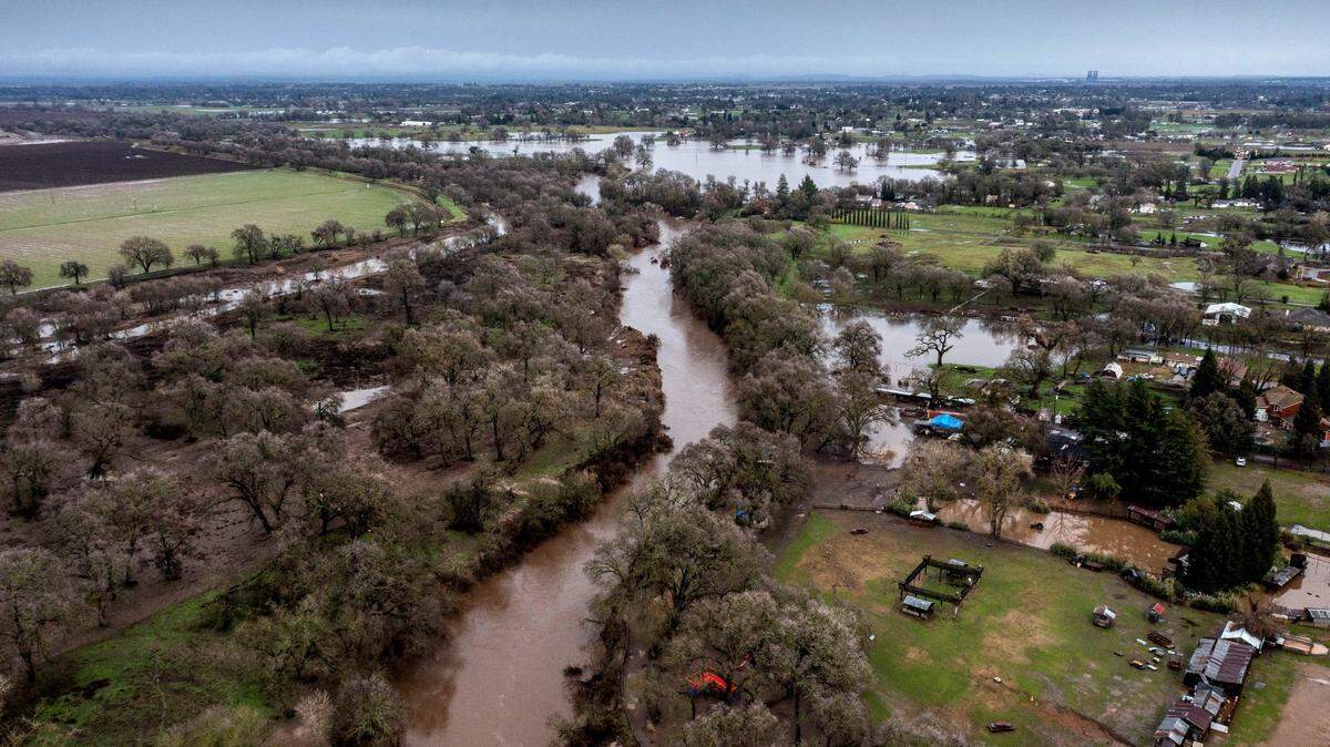 Could my Sacramento neighborhood flood? Do I need sandbags? Your questions answered