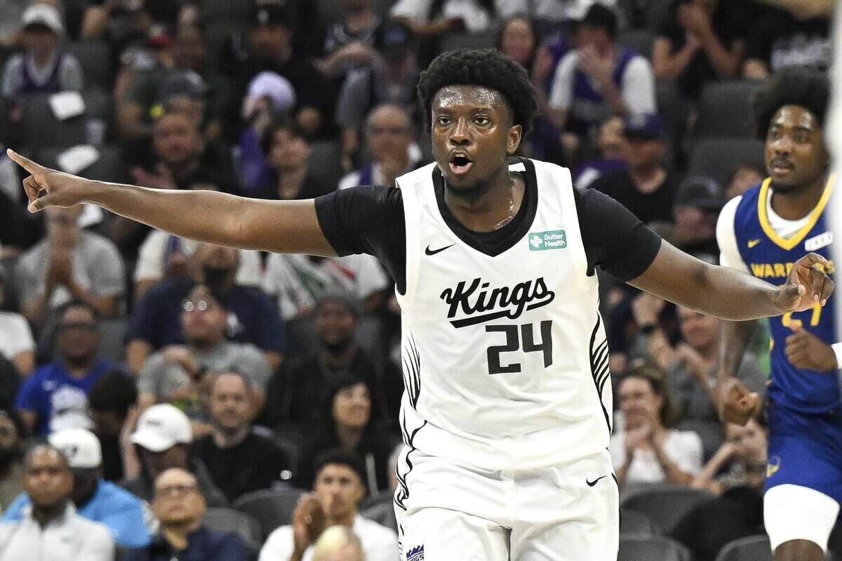 Sacramento Kings guard Isaiah Stevens (24) talks to his team, as he moves up the court during a game against the Golden State Warriors in the California Classic tournament on Sunday, July 5, 2026.