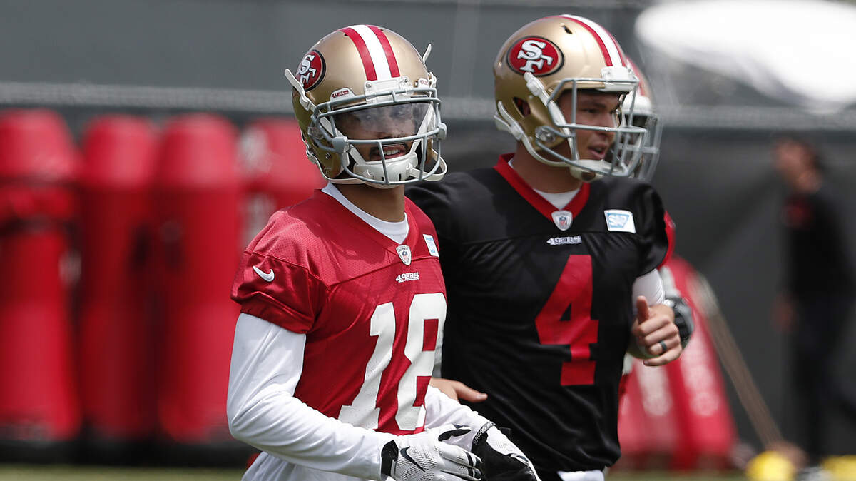 Readers have asked The Bee’s Chris Biderman about 49ers receiver Dante Pettis, left, and quarterback Nick Mullens in this week’s mailbag.
