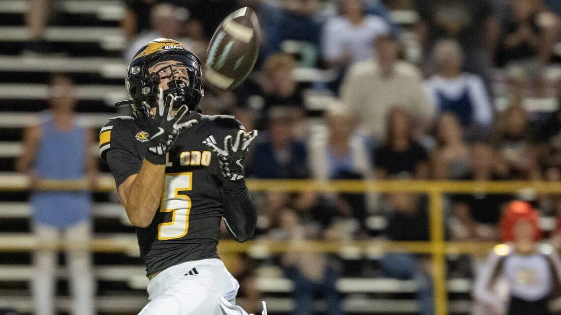 Del Oro Golden Eagles finish non-league slate flying high entering SFL play